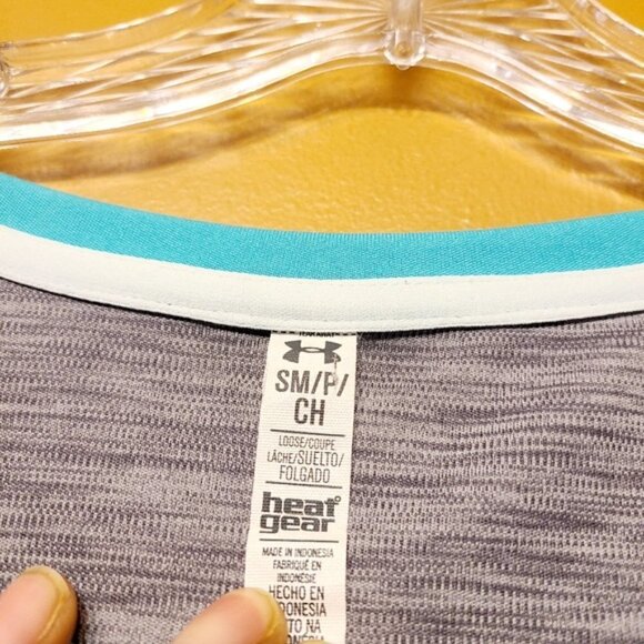 Under Armour | Women's Teal/Gray Heat Gear Raglan Tee (Size Small) - Picture 2 of 7